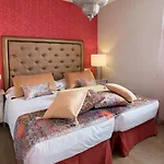 Alhambra Boutique By Pmc شقة فندقية 3*
