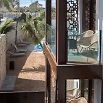 Alhambra Boutique By Pmc