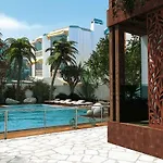 Alhambra Boutique By Pmc شقة فندقية بلايا ديل إنغلز