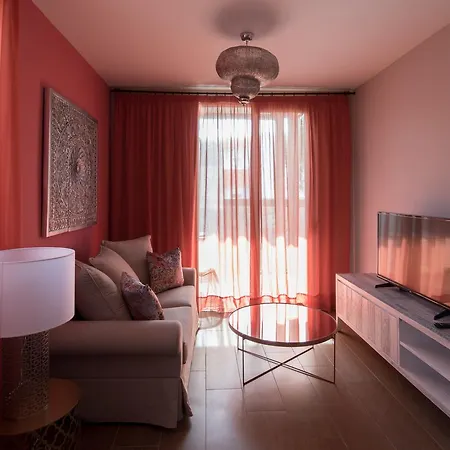 Alhambra Boutique By Pmc Apartahotel