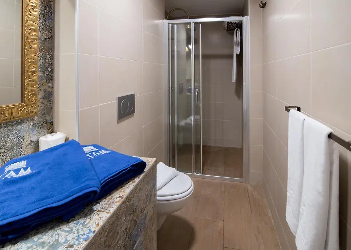 Апарт-готель Alhambra Boutique By Pmc