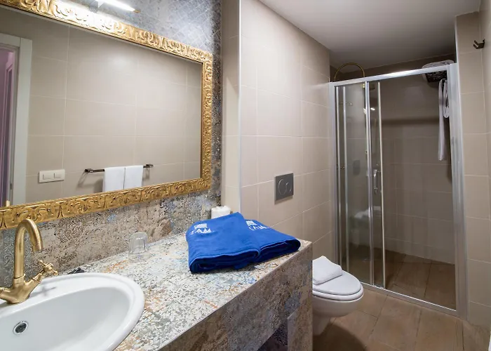 Апарт-готель Alhambra Boutique By Pmc