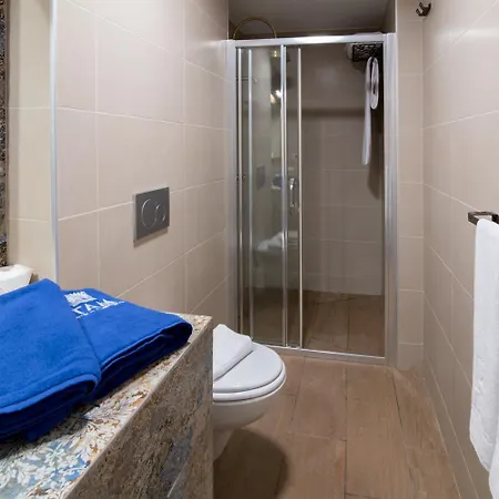 Hotel apartamentowy Alhambra Boutique By Pmc