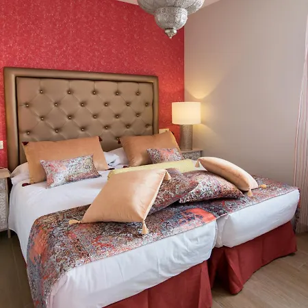 Alhambra Boutique By Pmc Apartmanhotel 3*