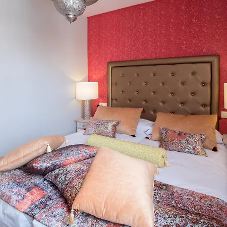 Alhambra Boutique By Pmc Hotel apartamentowy