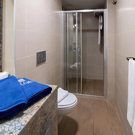 Alhambra Boutique By Pmc Hotel apartamentowy