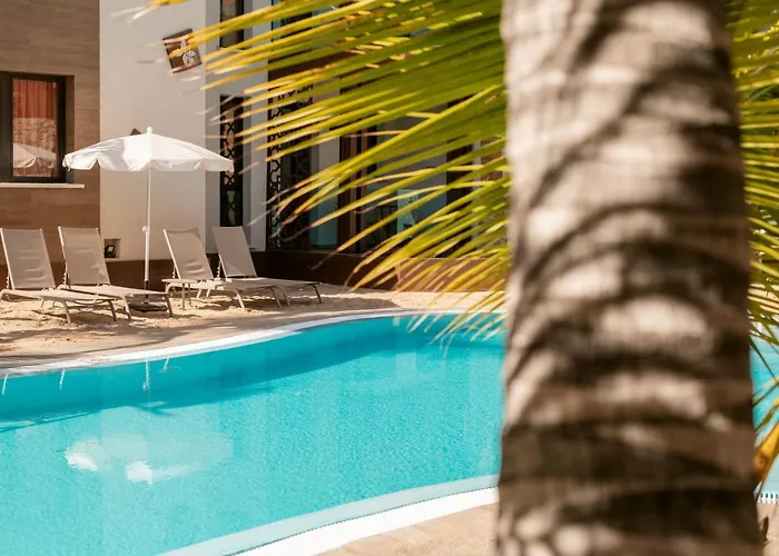 Alhambra Boutique By Pmc 플라야 델 잉글스