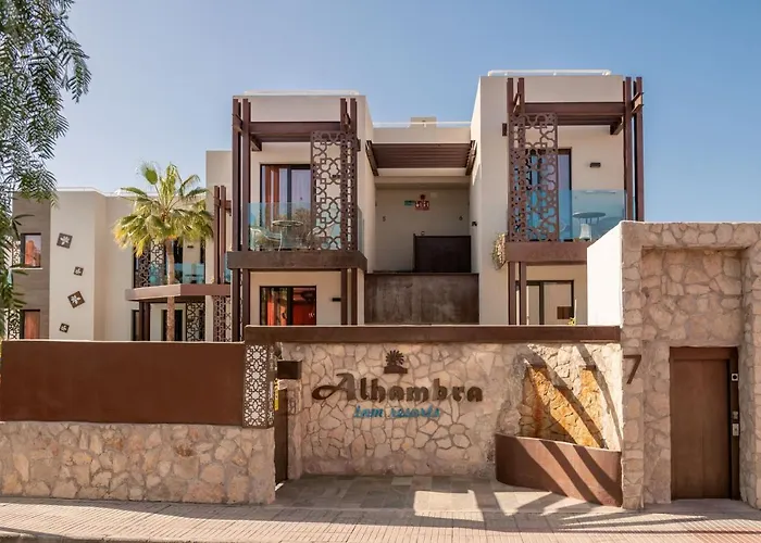 公寓式酒店 Alhambra Boutique By Pmc 普拉亚戴尔雷安格莱斯